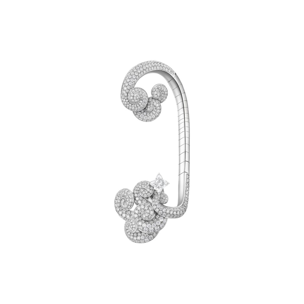 WHISPER EARRING LEFT. LOUIS VUITTON MYTHICA COLLECTION LOUIS VUITTON HIGH JEWELRY