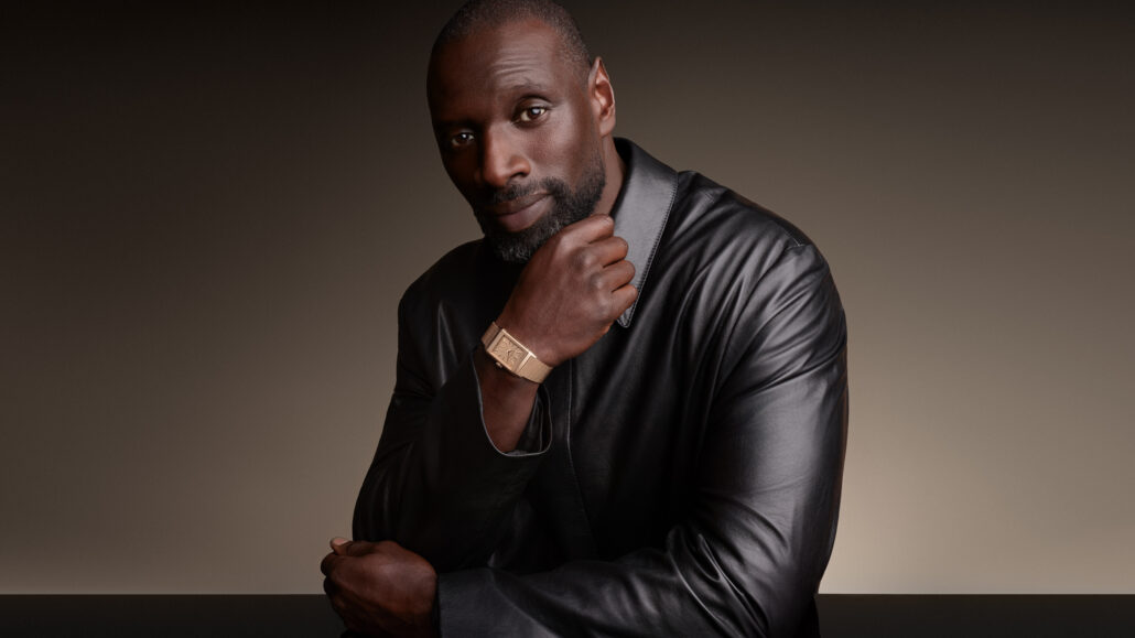 2026 thb omar sy reverso tribute chrono q389257j kv look1 0045 srgb 16 9