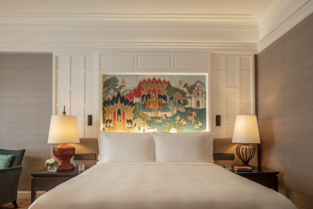 Anantara Siam Bangkok Hotel Guest Room Deluxe Room Bedroom 4