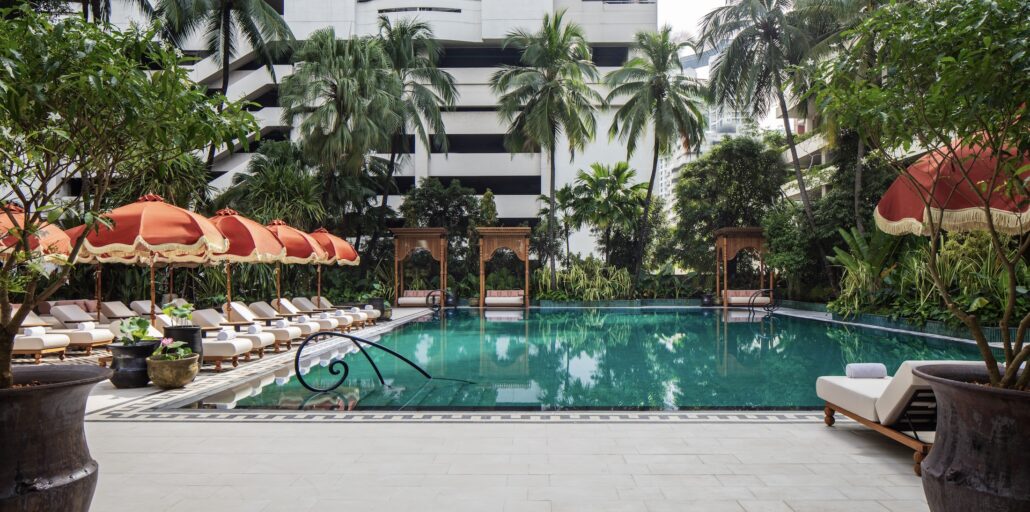Anantara Siam Bangkok Hotel Pool View 3