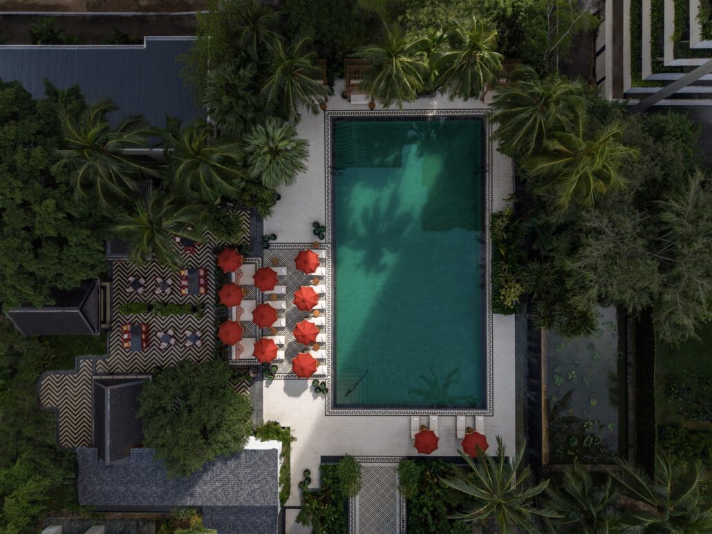 Anantara Siam Bangkok Hotel Pool View Exterior