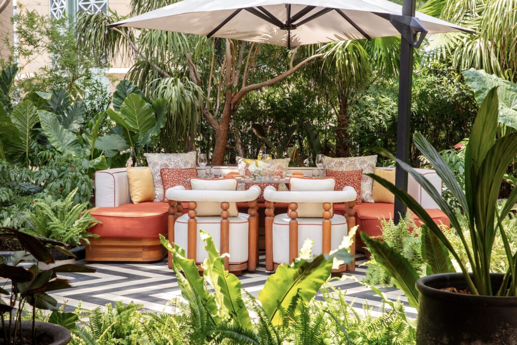 Anantara Siam Bangkok Hotel Restaurant Pool Bar The Garden Terrace Dining Area