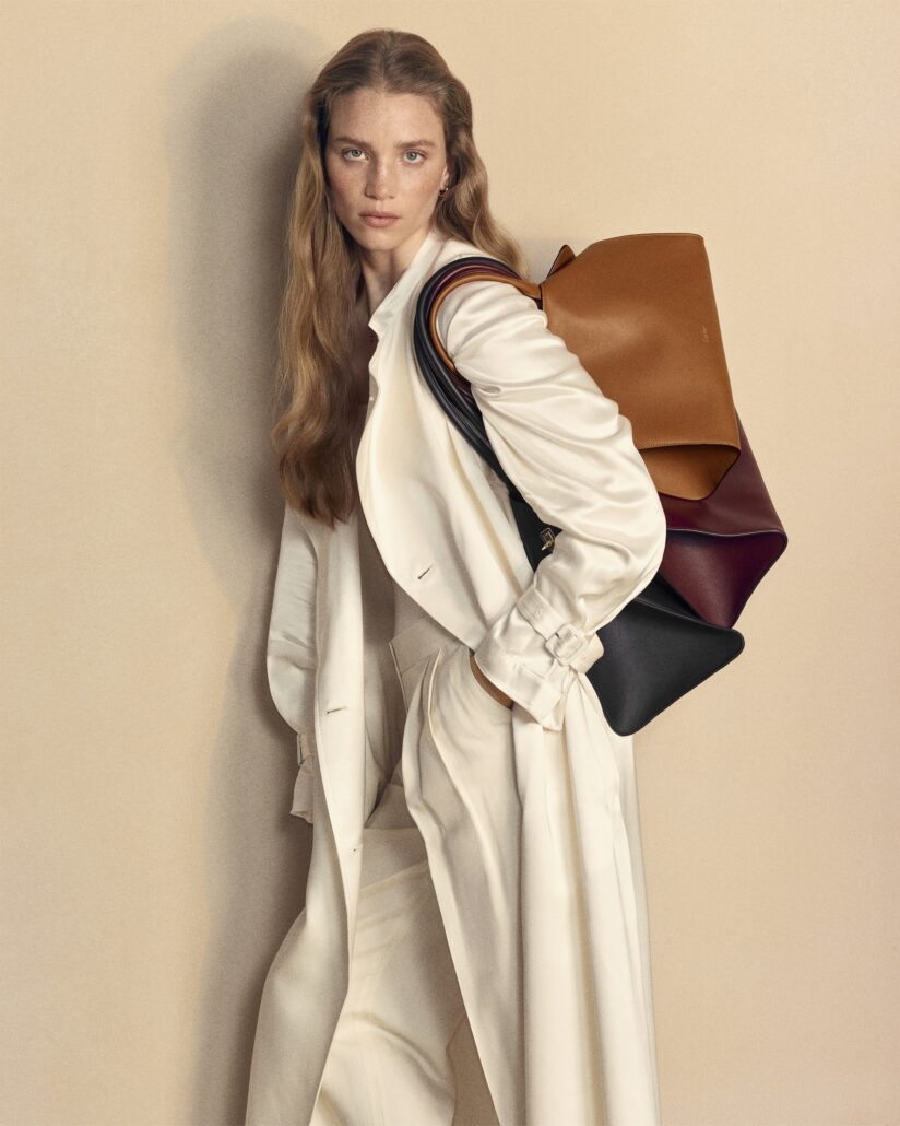 Cartier Clash Tote Bag MARK KEAN for Cartier rights until 31 Aug 2028 12