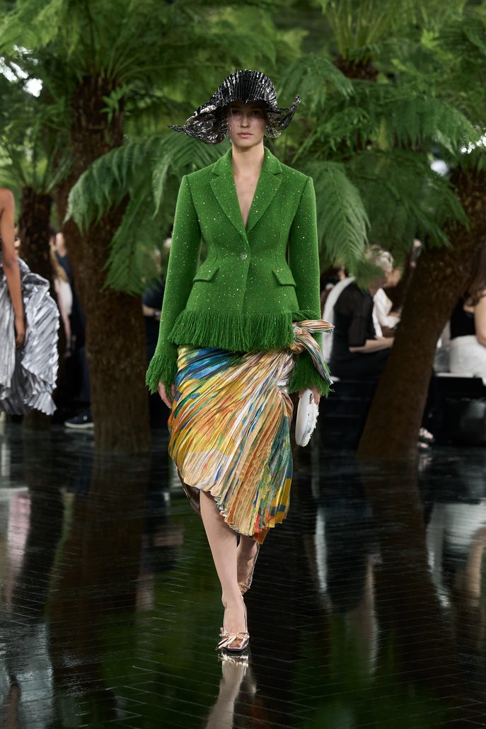 DIOR HC FW2627 FRONT LOOK 09 2x3 687x1030 1
