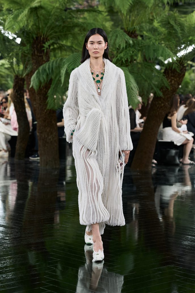 DIOR HC FW2627 FRONT LOOK 10 2x3 687x1030 1