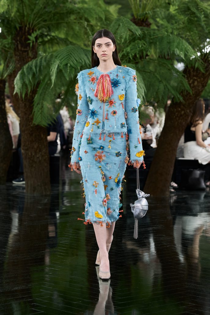DIOR HC FW2627 FRONT LOOK 18 2x3 687x1030 1