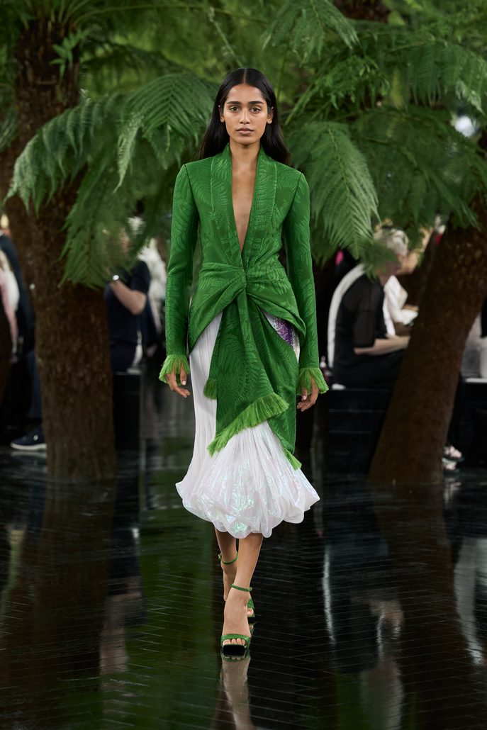 DIOR HC FW2627 FRONT LOOK 20 2x3 687x1030 1