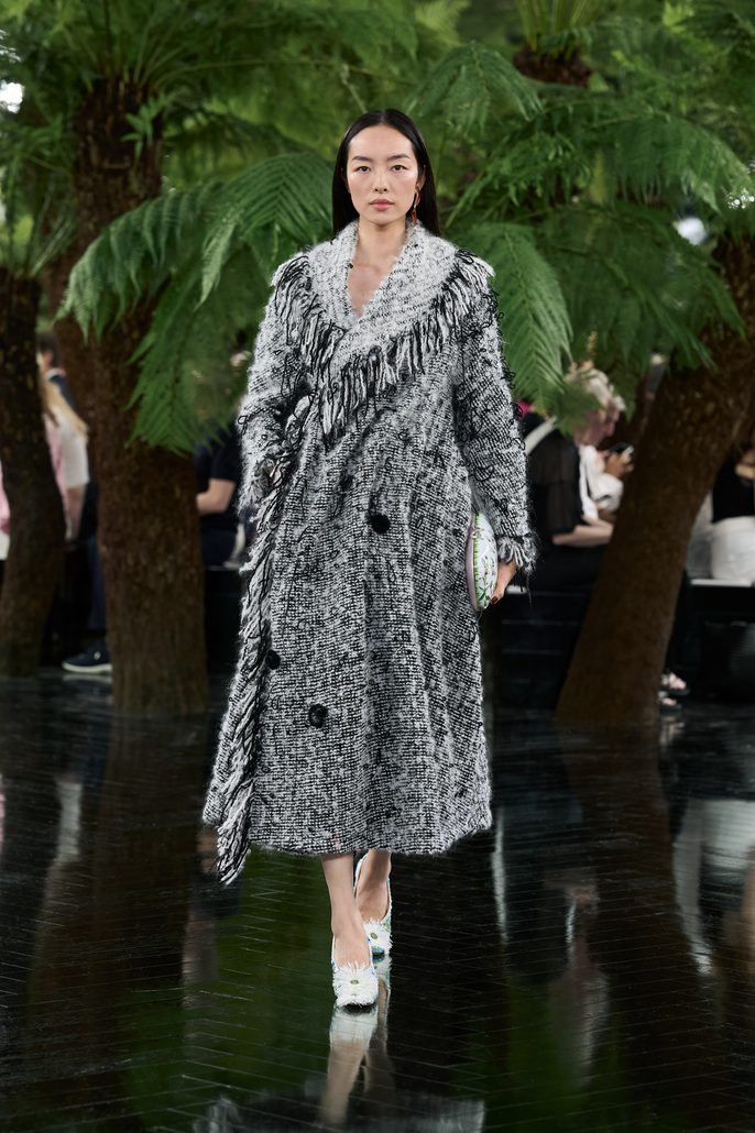 DIOR HC FW2627 FRONT LOOK 31 2x3 686x1030 1