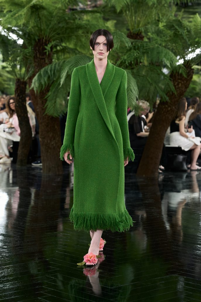 DIOR HC FW2627 FRONT LOOK 34 2x3 687x1030 1
