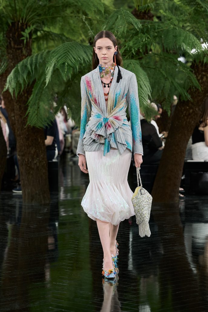 DIOR HC FW2627 FRONT LOOK 38 2x3 687x1030 1