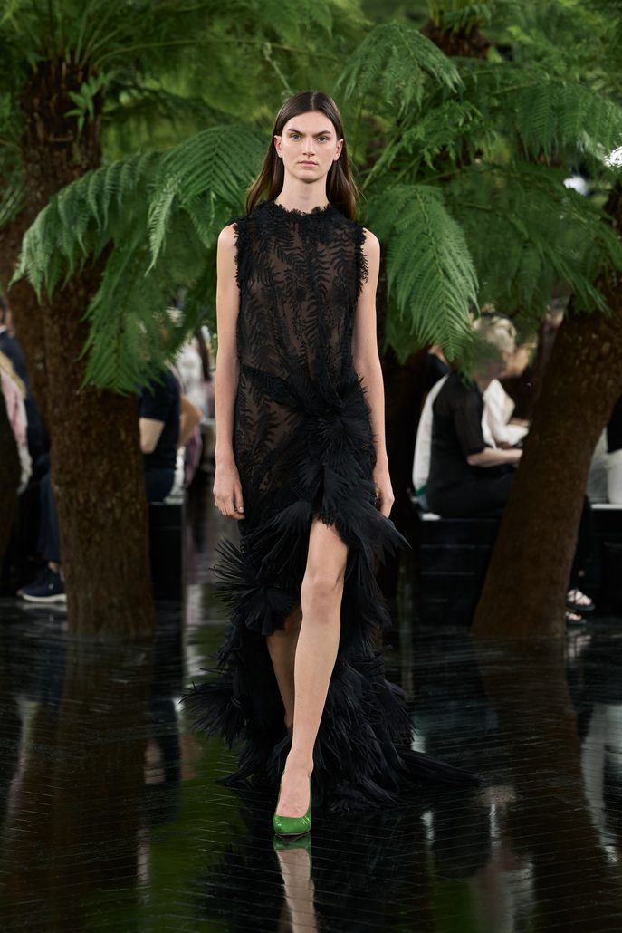 DIOR HC FW2627 FRONT LOOK 58 2x3 687x1030 1