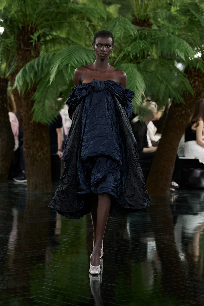 DIOR HC FW2627 FRONT LOOK 63 2x3 687x1030 1