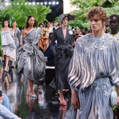 Dior Haute Couture im Dialog mit Lynda Benglis