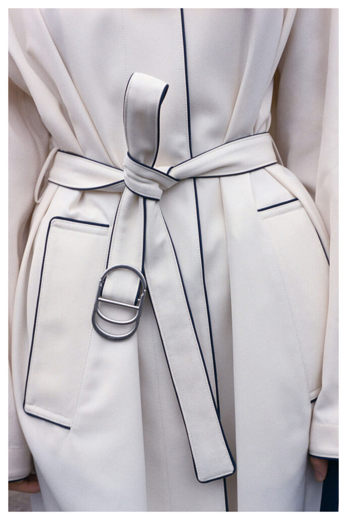 12 DIOR WOMAN FALL26 PRESS LOOK 007 DETAIL 01