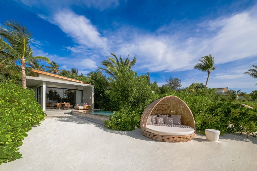 Kuda Villingili Beach Villa with Pool 1