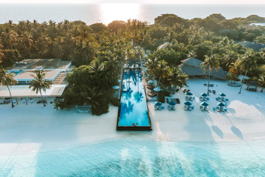 Sirru Fen Fushi Infinity Pool