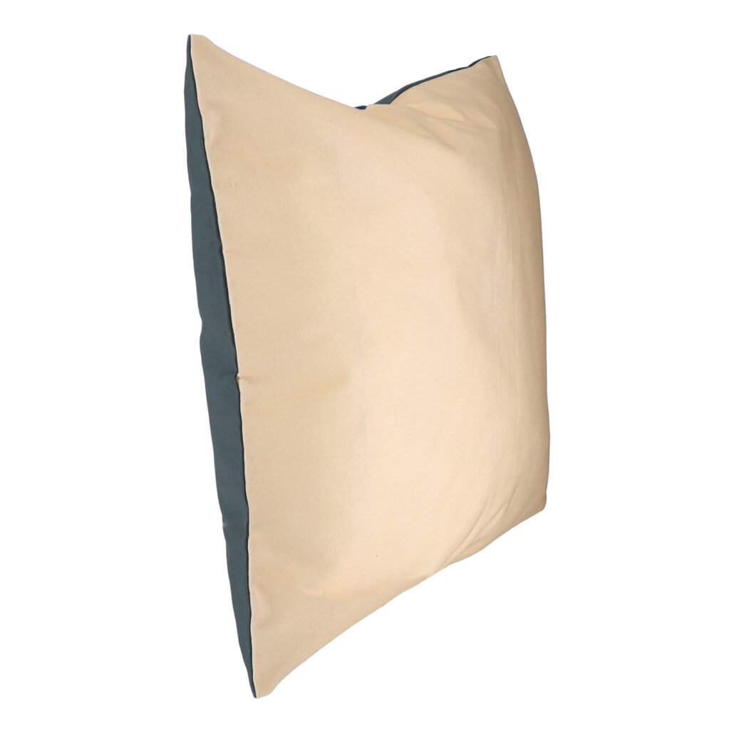 VOSSEN Silvia Schneider Kissen ASTRAYA Beige flanell 3000x3000 1