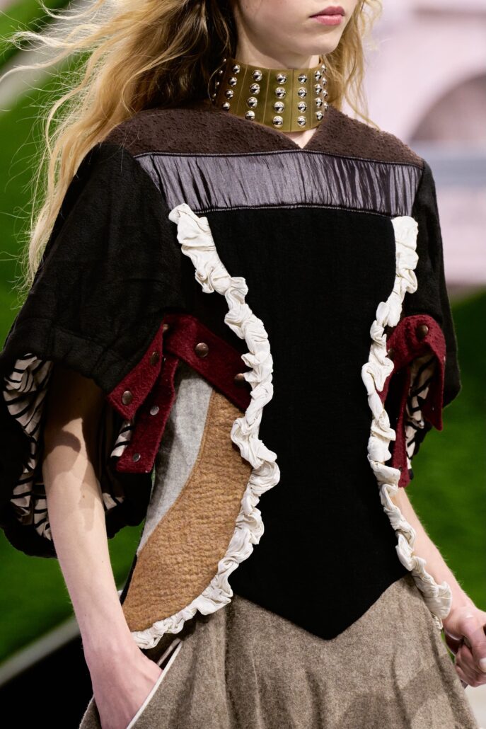 WOMENFW26 RUNWAY DETAILS 009
