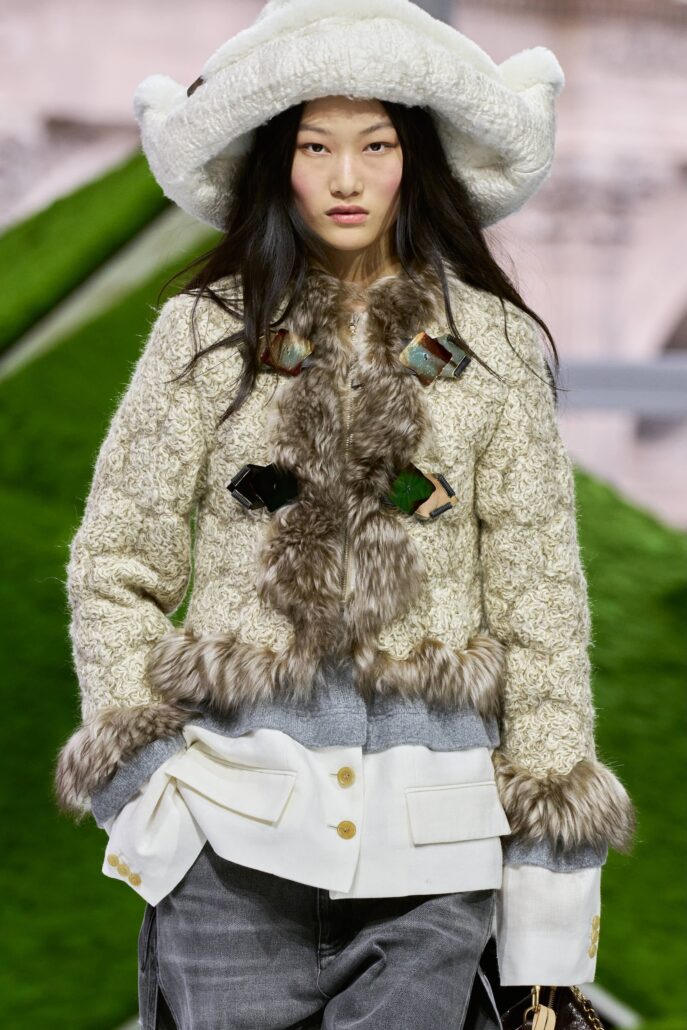 WOMENFW26 RUNWAY DETAILS 113