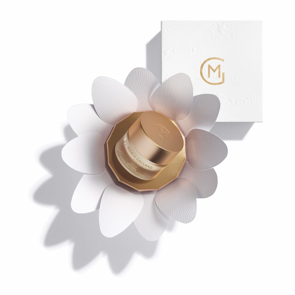 2050 LOTUSEA EYE CREAM 15ML BOX PACKSHOT WITH SHADOW RETAIL CMJN