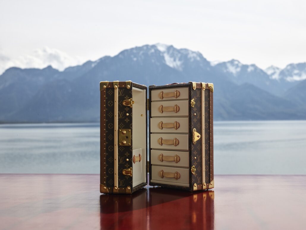 LOUIS VUITTON FLIGHT MODE SEPTEMBER 2026 DIGITAL CAMPAIGN STILL LIFE 8