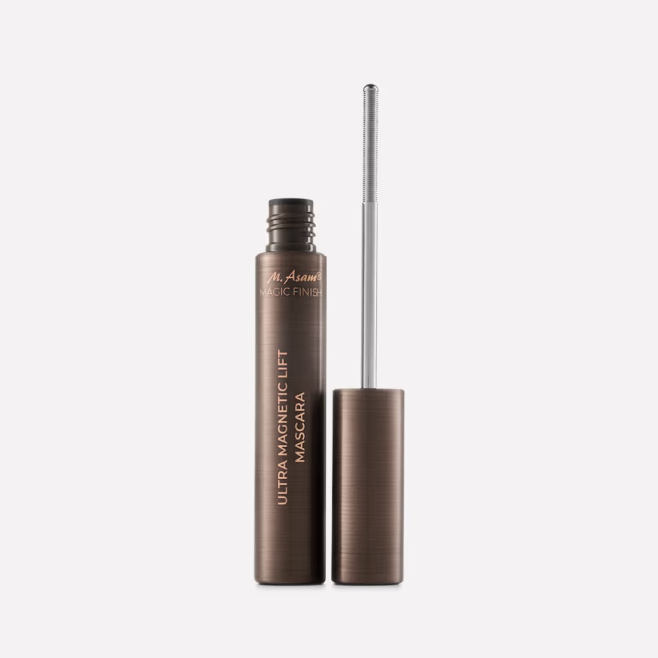 MA MF 46355 MU PF ultra magnetic lift mascara 0012 0 MASC 8ml pdp gallery image 11 Small