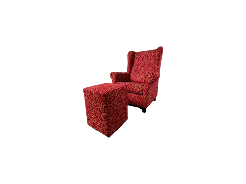 oew Lounge Chair rot Gustav Klimt 2400x1800 1