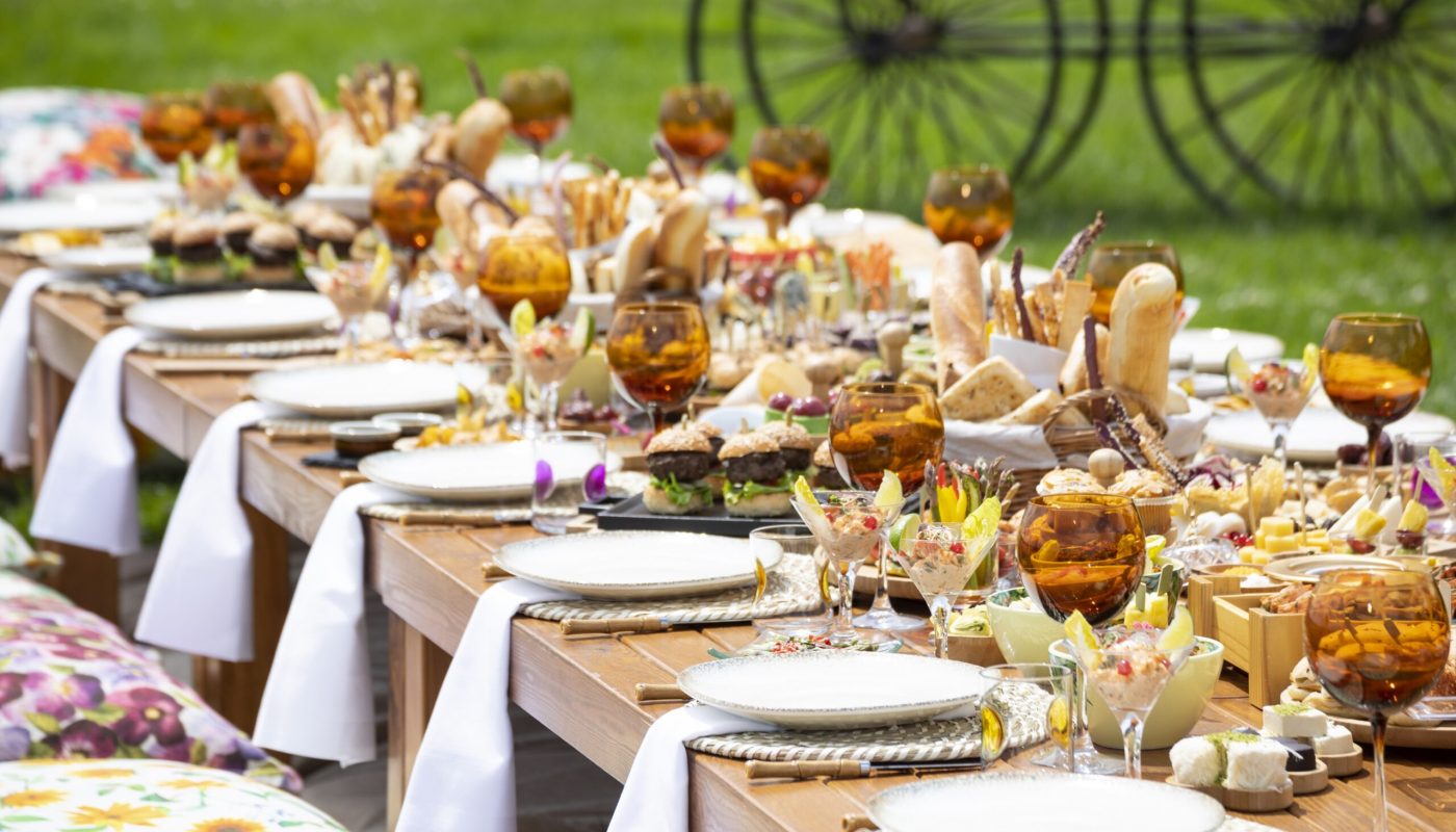 2. Ciragan Palace Kempinski Istanbul_Picnic_Table-Decoration