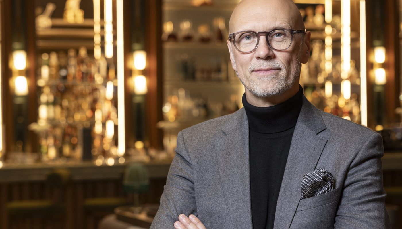 Anantara_01-25_Portrait_V2_300dpi_001