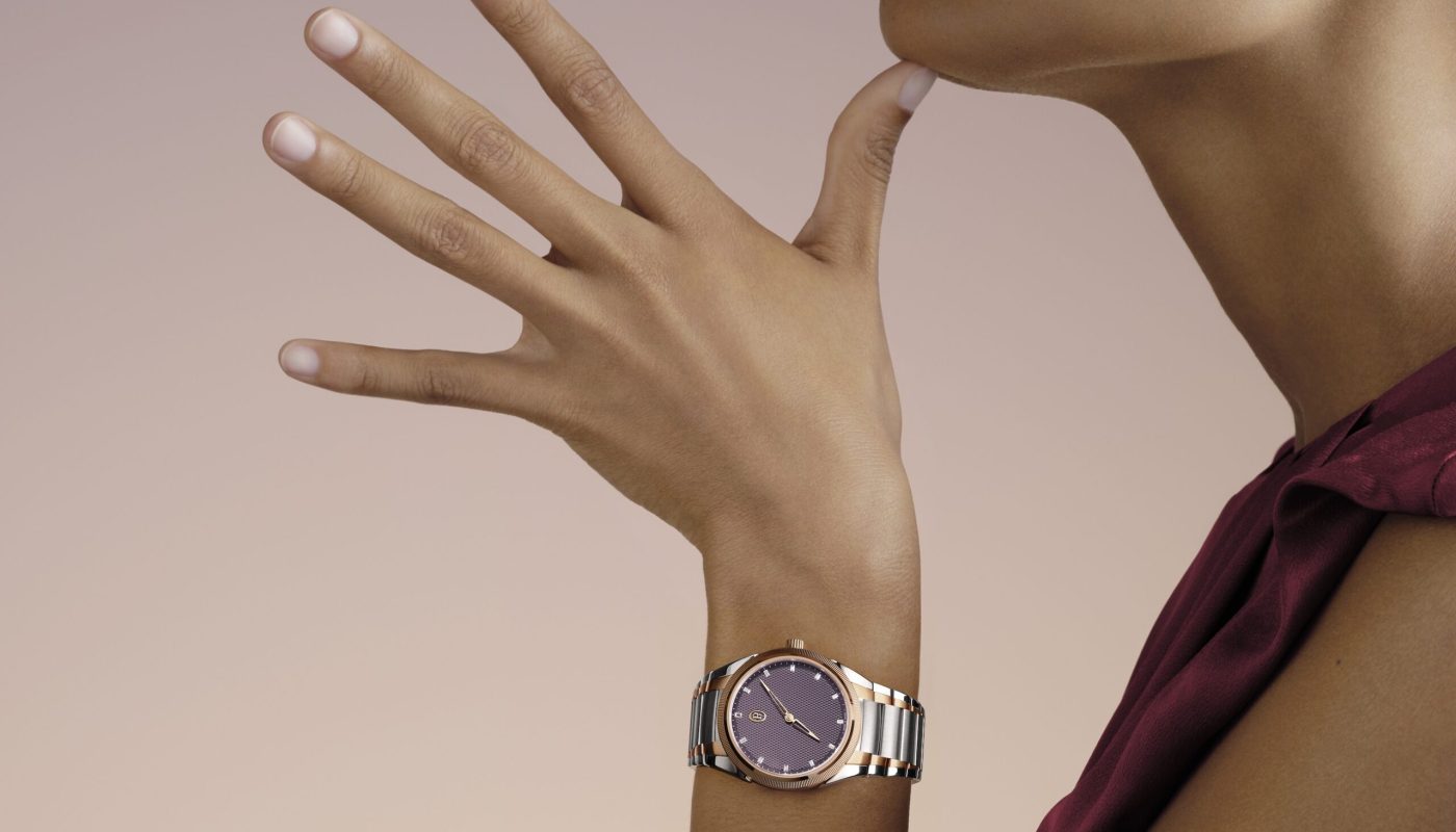 PF - Lifestyle - Fokus Uhr - Tonda PF Automatic 36 mm Deep Ruby