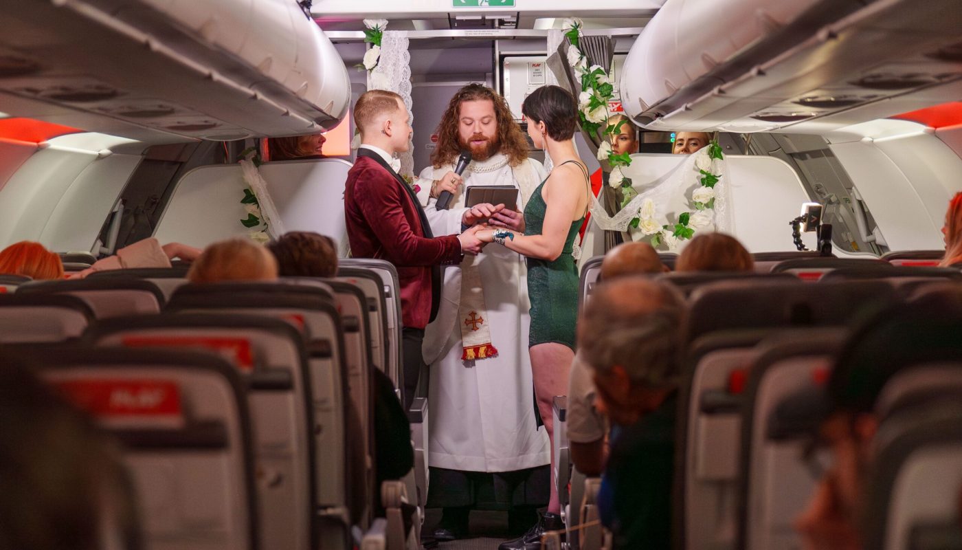 PLAY Airlines_Hochzeit an Bord (2)