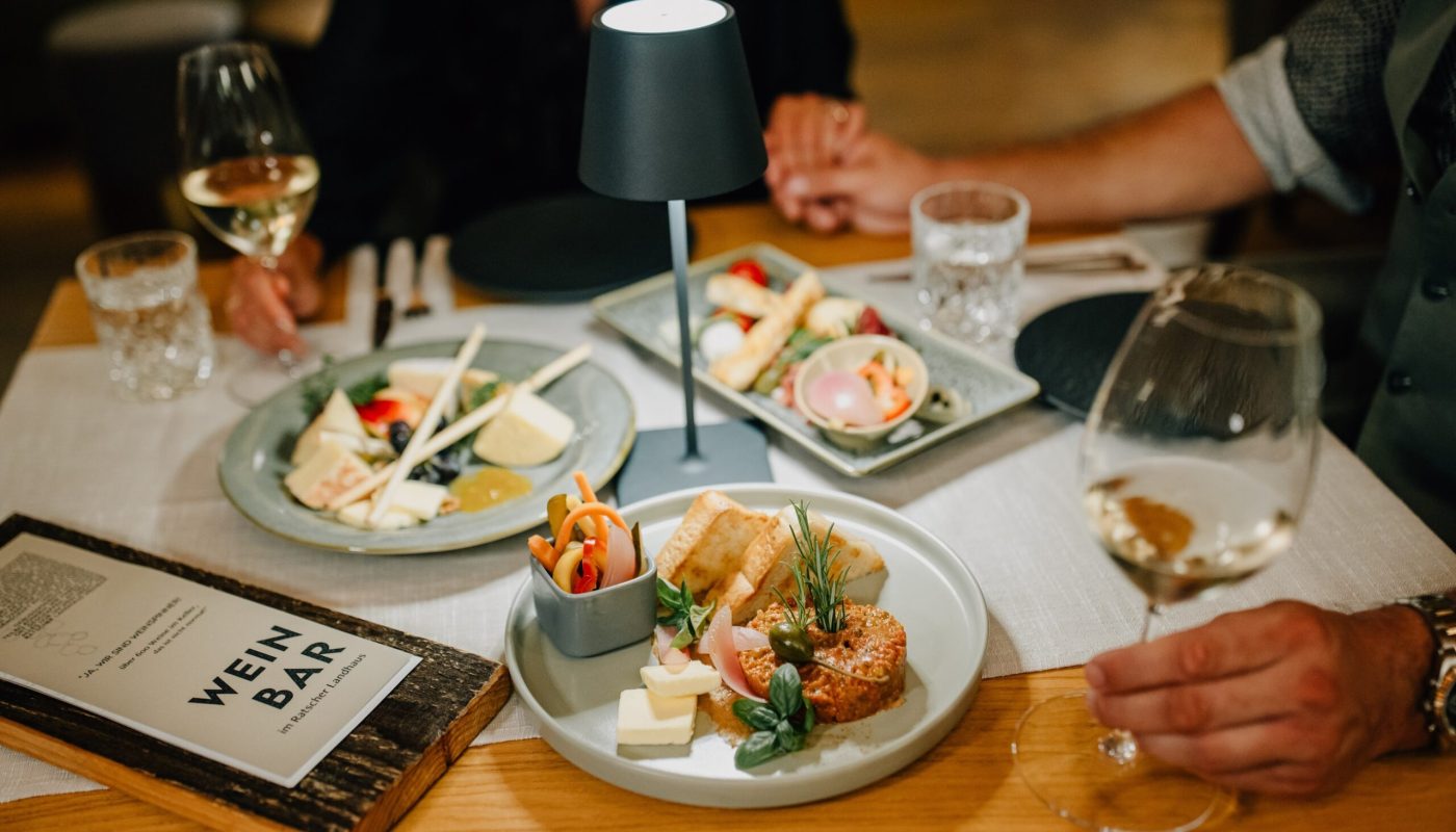 delikatessen_der_weinbar_c_karin_bergmann_ratscher_landhaus