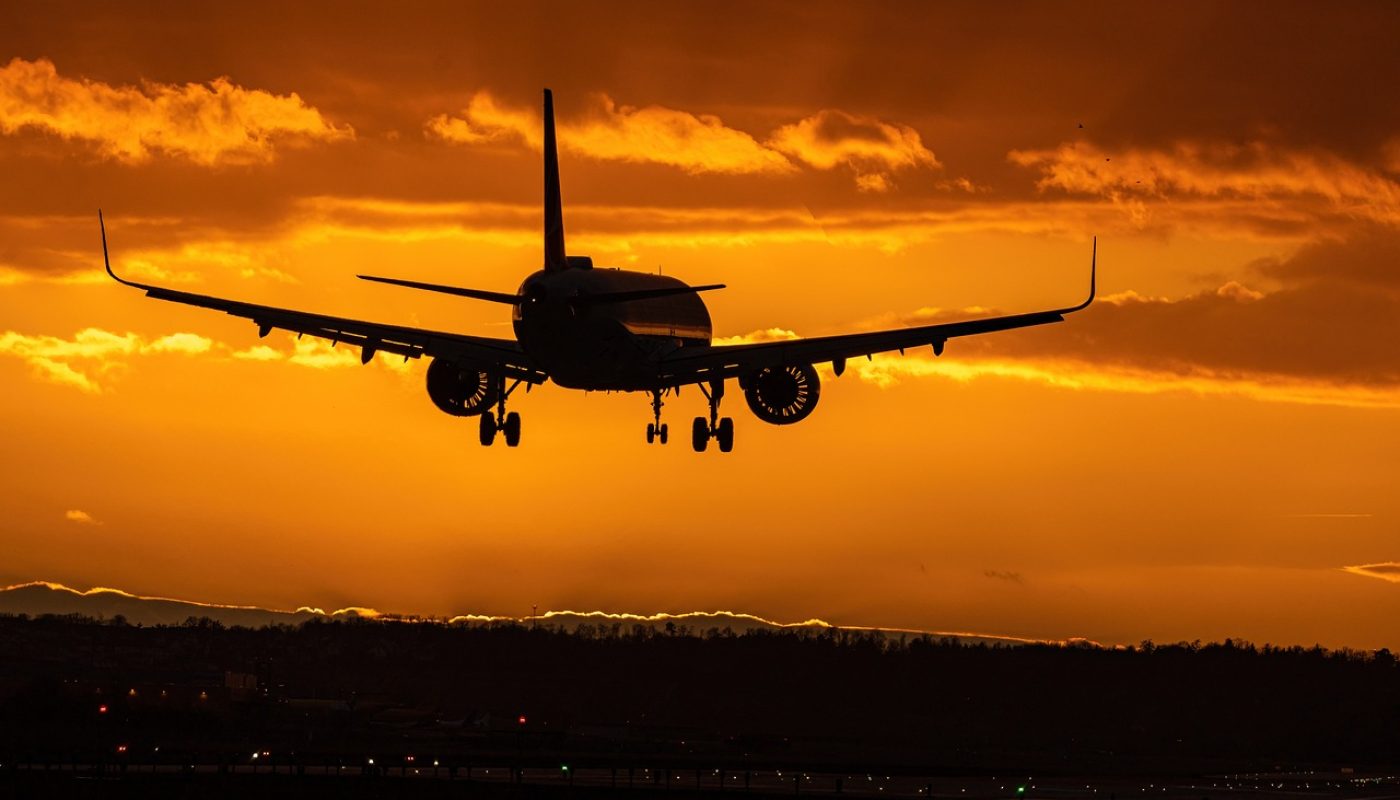 plane-7013022_1280