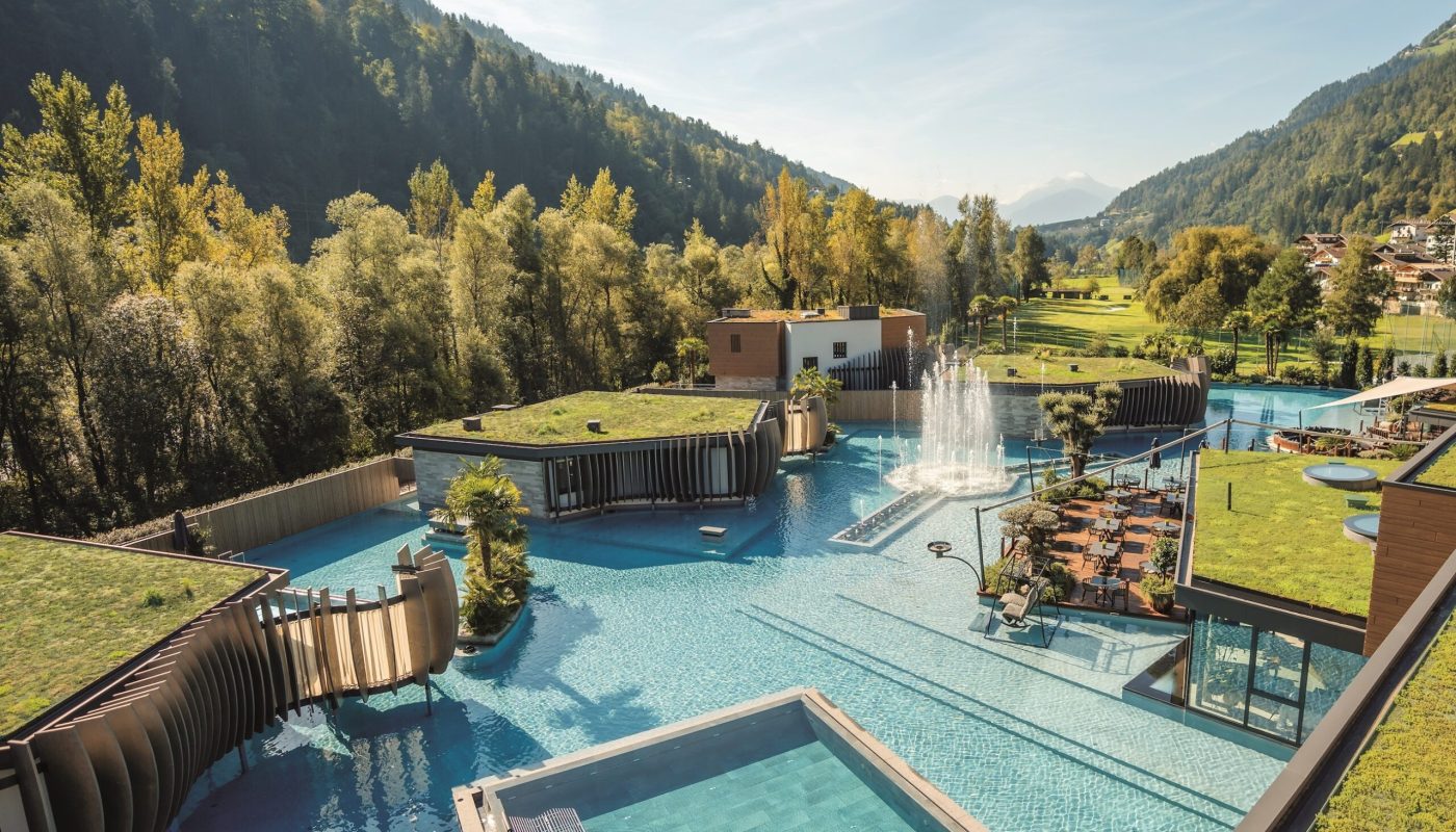 quellenhof_see_lodge_-_innovative_hotelarchitektur_mit_hauch_von_malediven_quellenhof_see_lodge_1